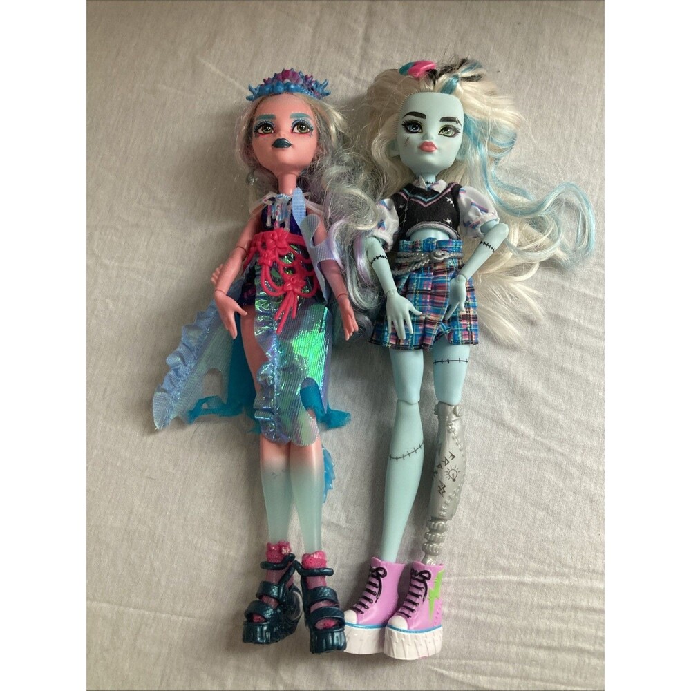 Monster High Generation 3 (G3) dolls Frankie Stein Lagoona Blue Incomplete
